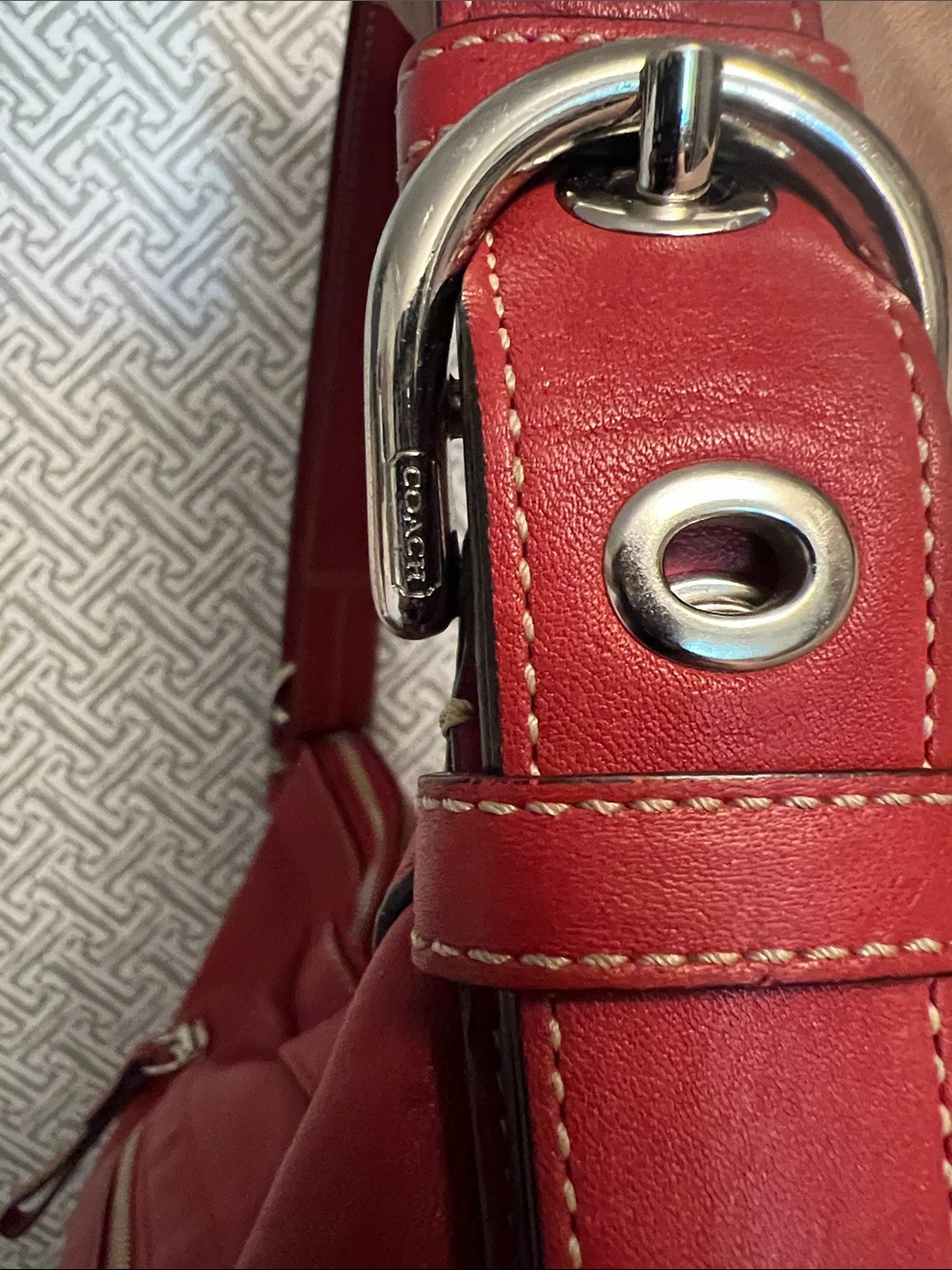 Coach 2008 Soho Convertible Red Hobo Leather Shoulder Bag - Picture 4 of 14